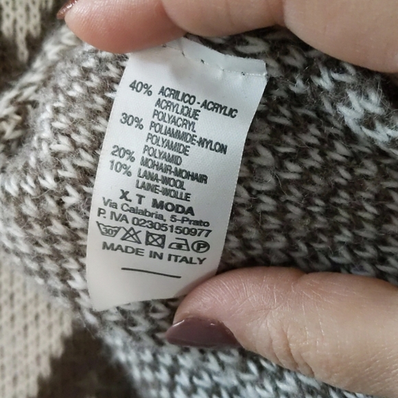 {Moda} Tribal Print Hooded Cardigan - Picture 6 of 6